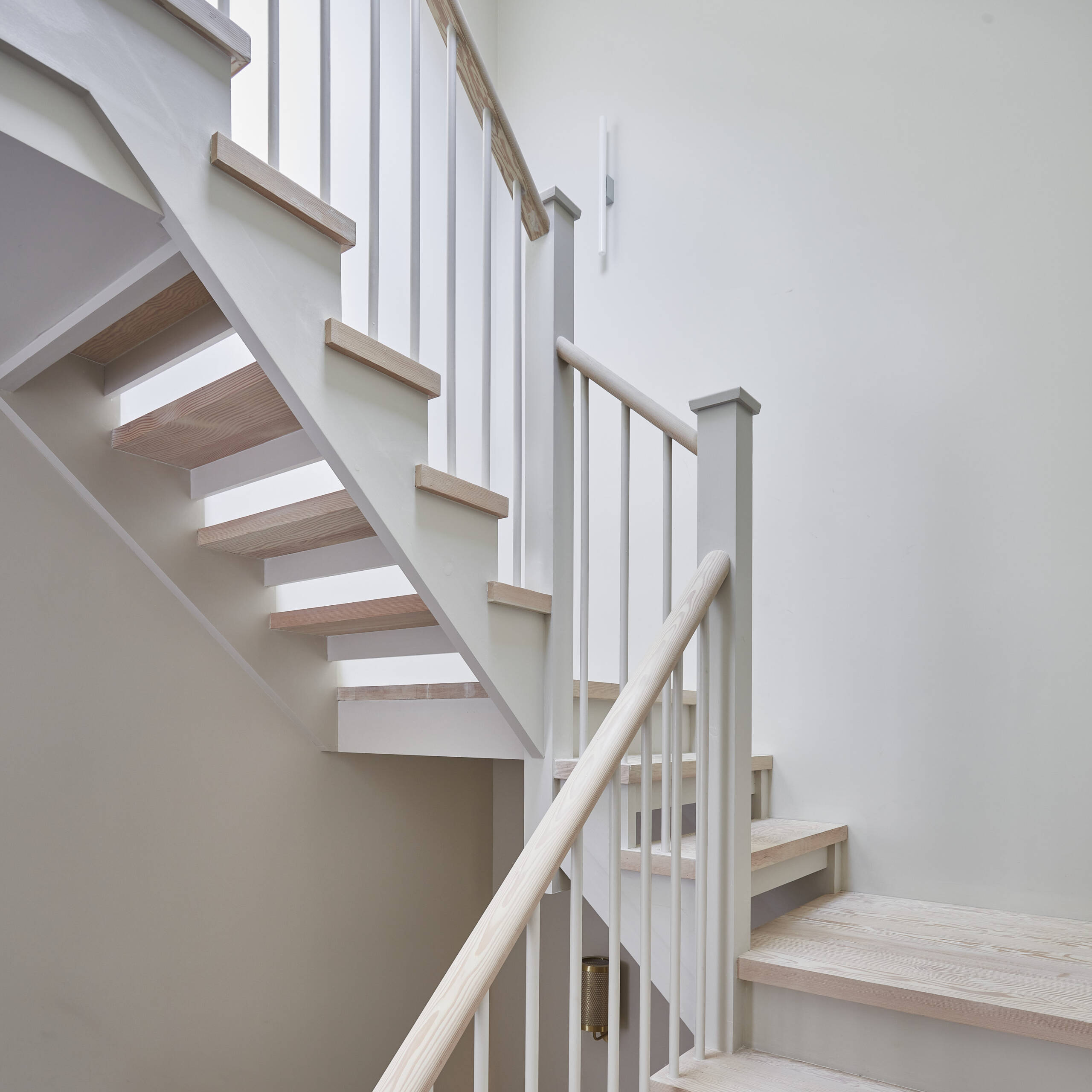 Copy of MIDDLE_HALWAY_007